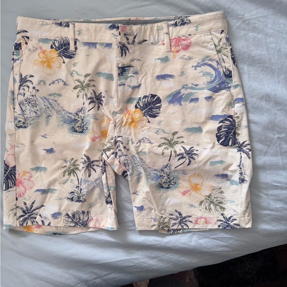 Tommy Bahama Tropical Print Hybrid Shorts